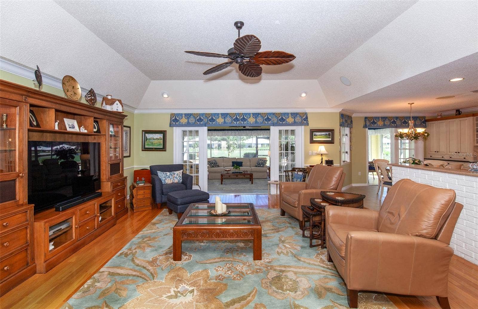 810 CARNOUSTIE DRIVE, Venice, FL 34293 810 CARNOUSTIE DRIVE, Venice, FL 34293