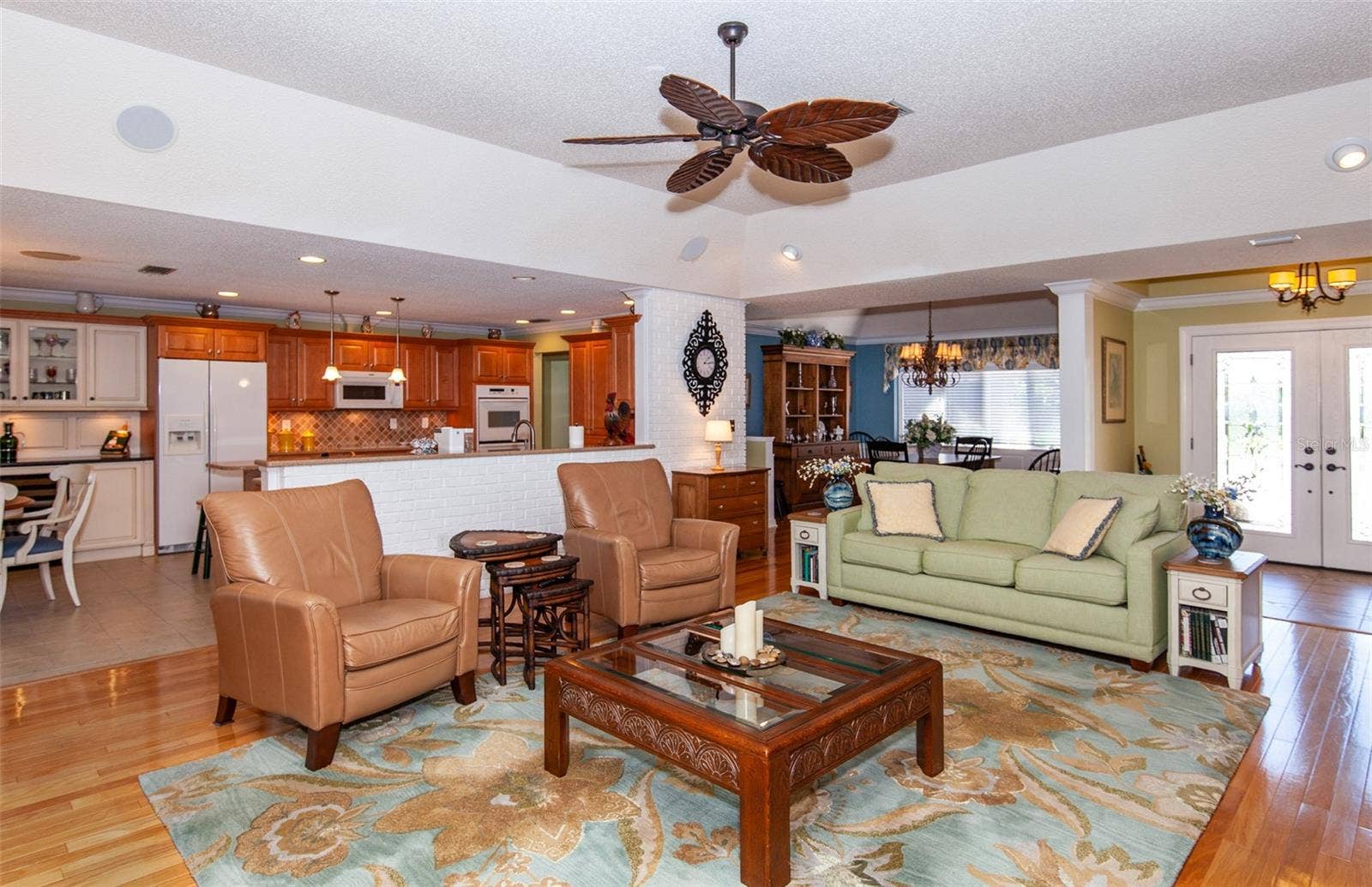810 CARNOUSTIE DRIVE, Venice, FL 34293 810 CARNOUSTIE DRIVE, Venice, FL 34293