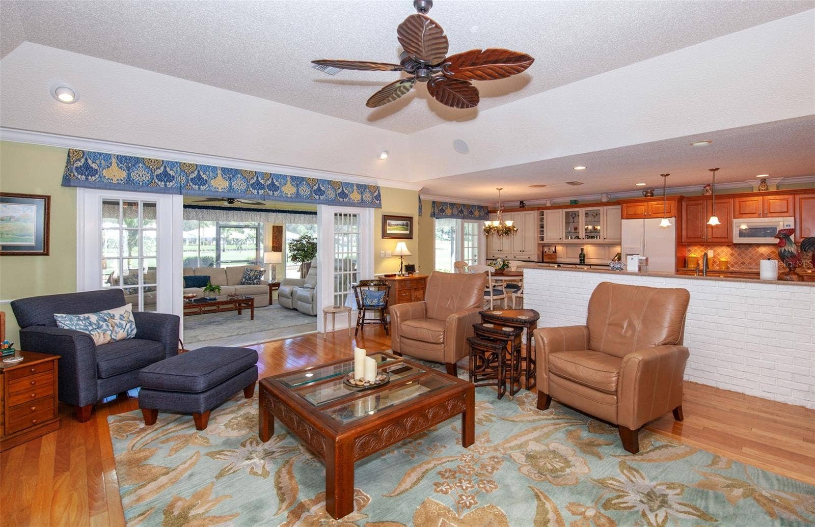 810 CARNOUSTIE DRIVE, Venice, FL 34293 810 CARNOUSTIE DRIVE, Venice, FL 34293