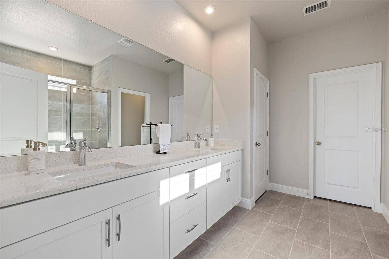 11925 BOHEMIAN PLACE, Venice, FL 34293 Primary Bathroom