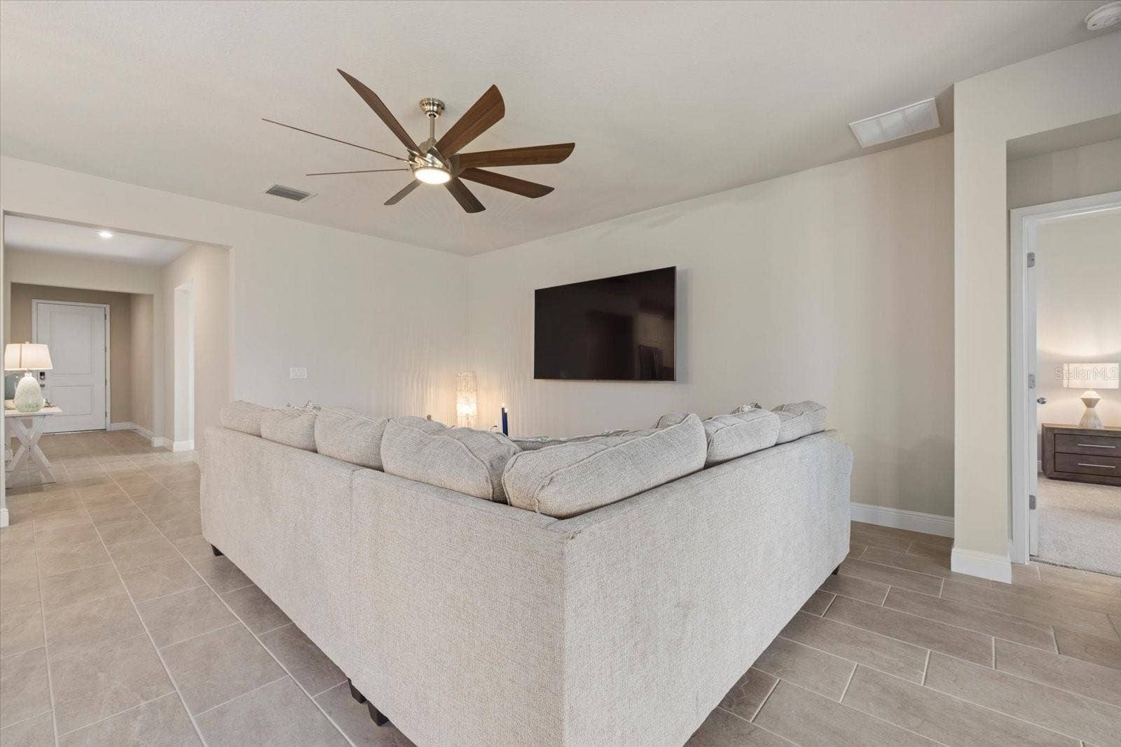 11925 BOHEMIAN PLACE, Venice, FL 34293 Living Room