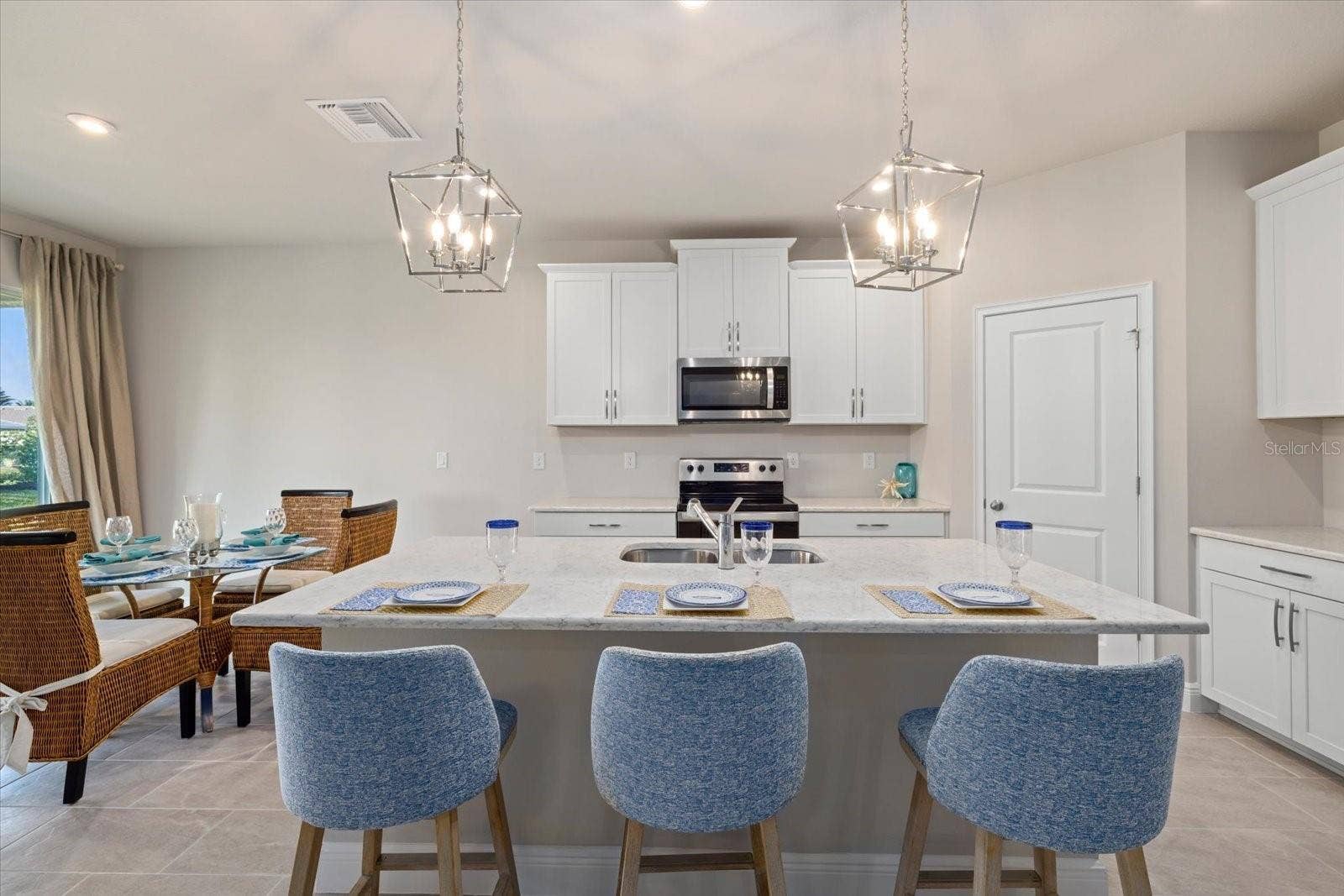 11925 BOHEMIAN PLACE, Venice, FL 34293 Kitchen and Dining Room