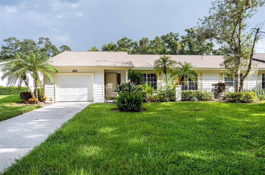 Property photo for 4206 OAKHURST CIRCLE E, #3075, Sarasota, FL