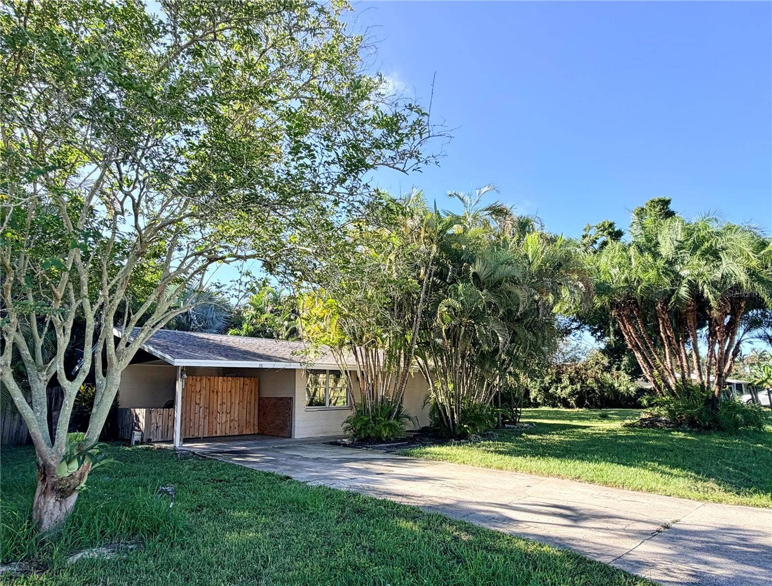 225 MAGNOLIA ROAD, Venice, FL 34293 225 MAGNOLIA ROAD, Venice, FL 34293