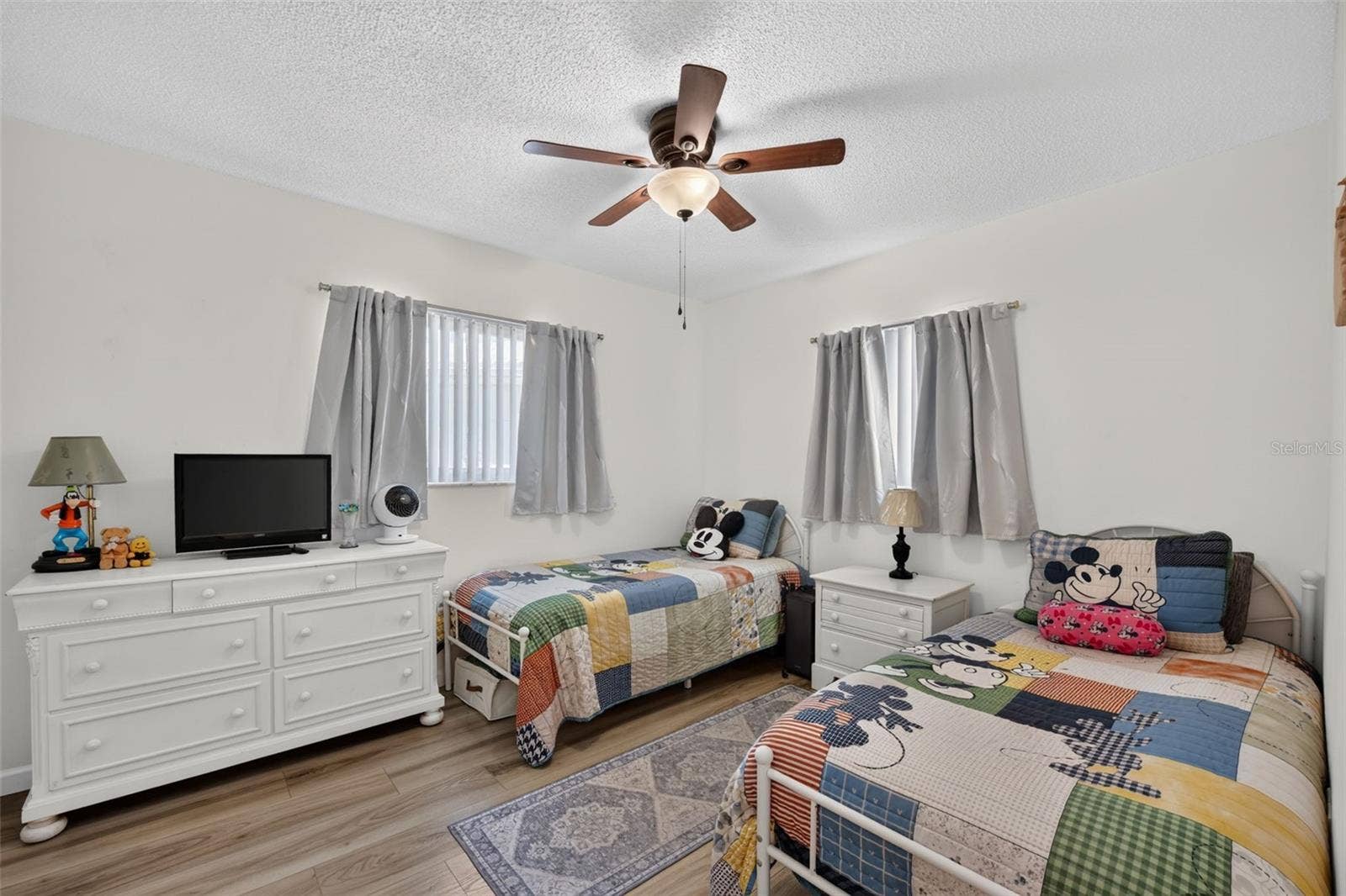 82 CIRCLEWOOD DRIVE, #A3-4, Venice, FL 34293 Guest bedroom