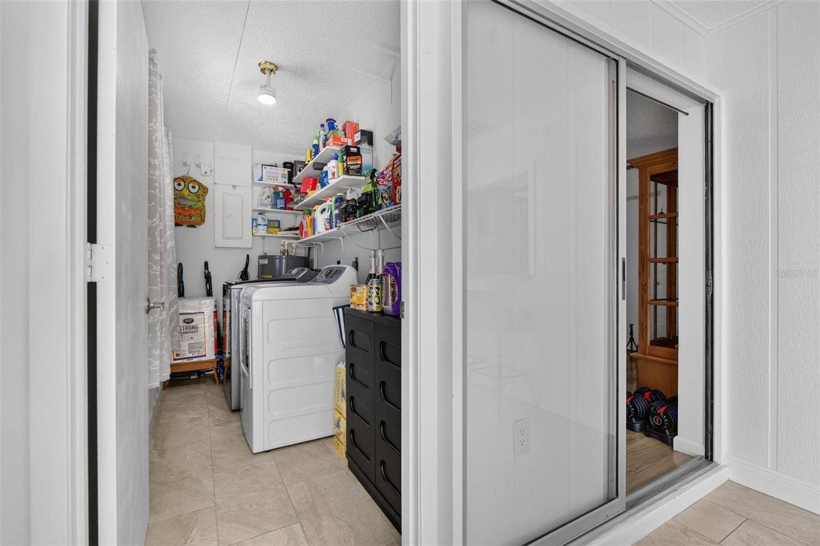 82 CIRCLEWOOD DRIVE, #A3-4, Venice, FL 34293 Laundry room