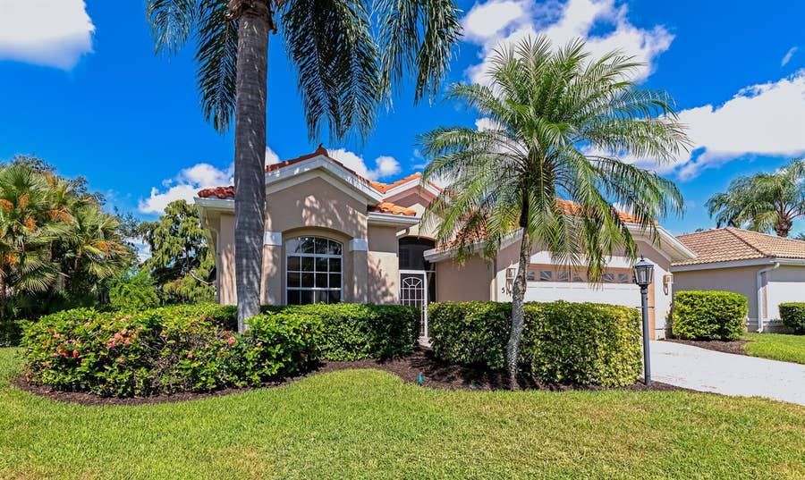 Property photo for 5113 FLAGSTONE DRIVE, Sarasota, FL