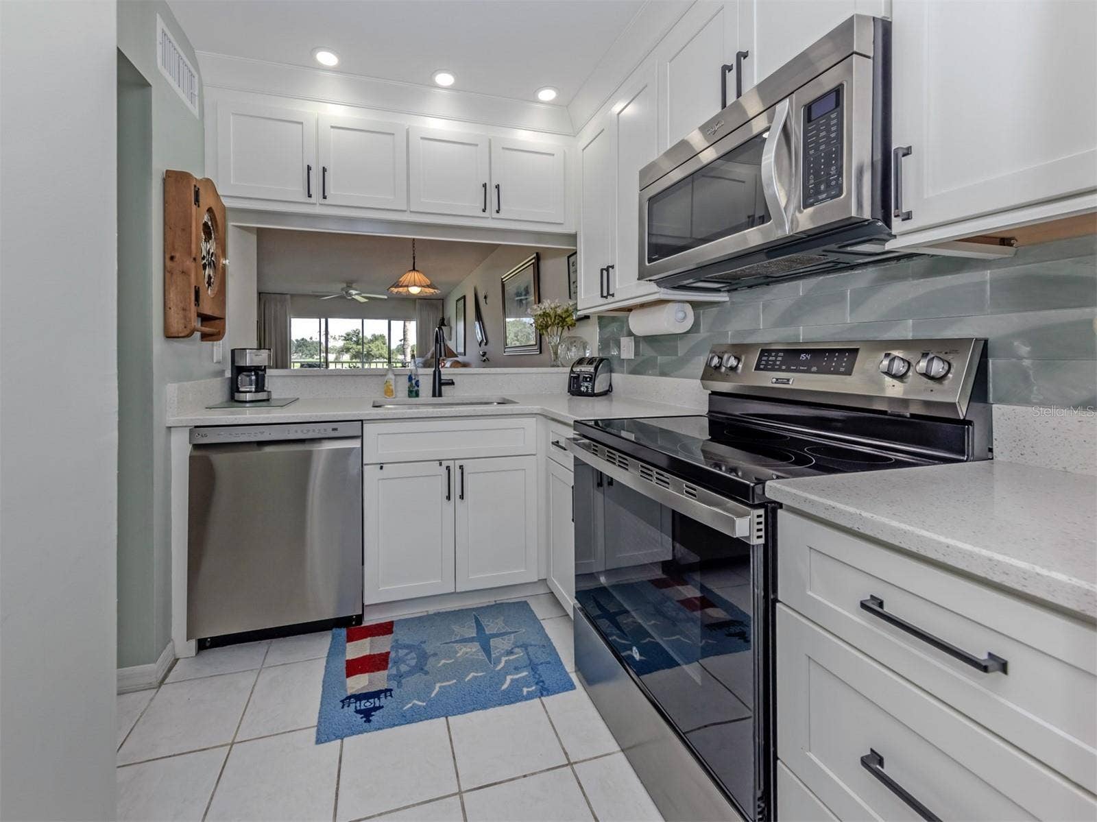 404 CERROMAR CIRCLE N, #212, Venice, FL 34293