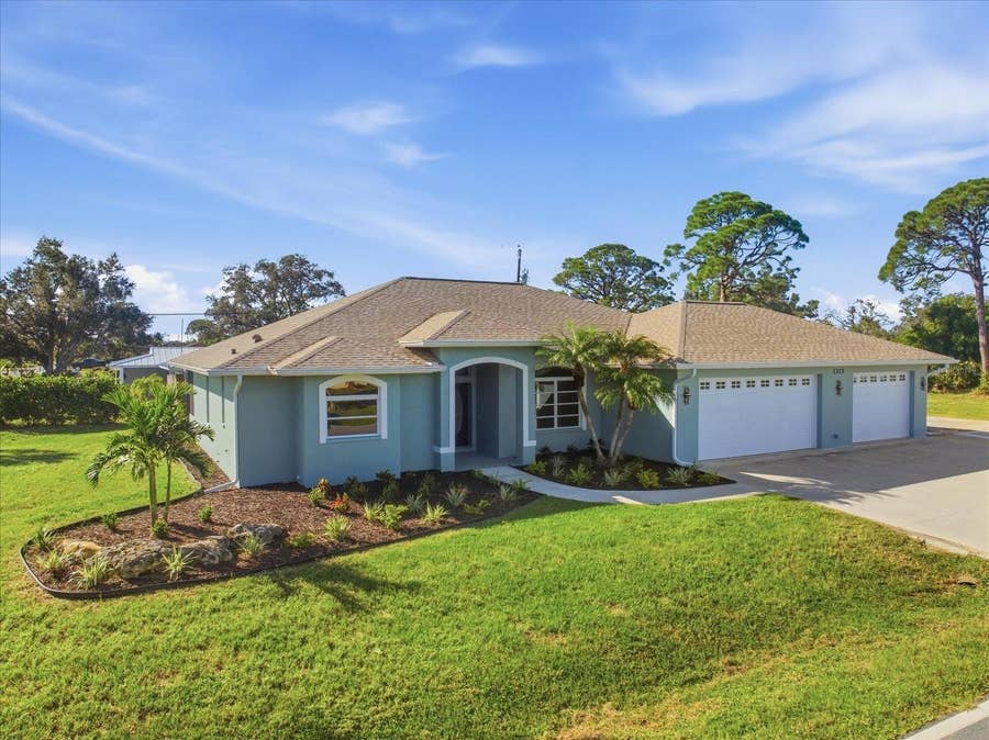Property photo for 1315 SOUTHLAND ROAD, Venice, FL
