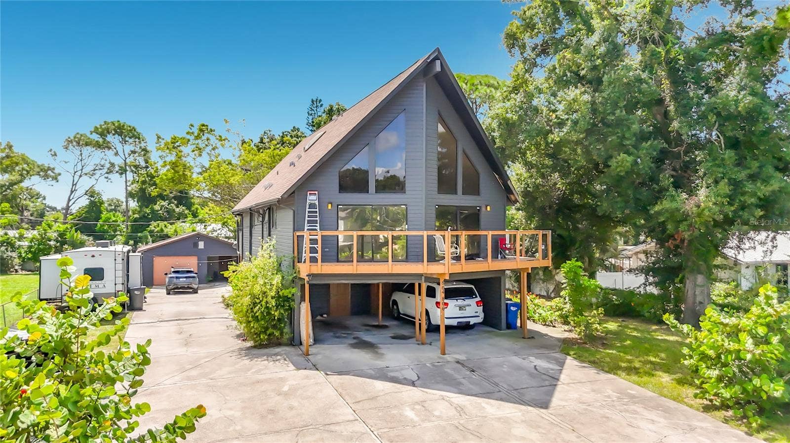 804 66TH AVENUE W, Bradenton, FL 34207