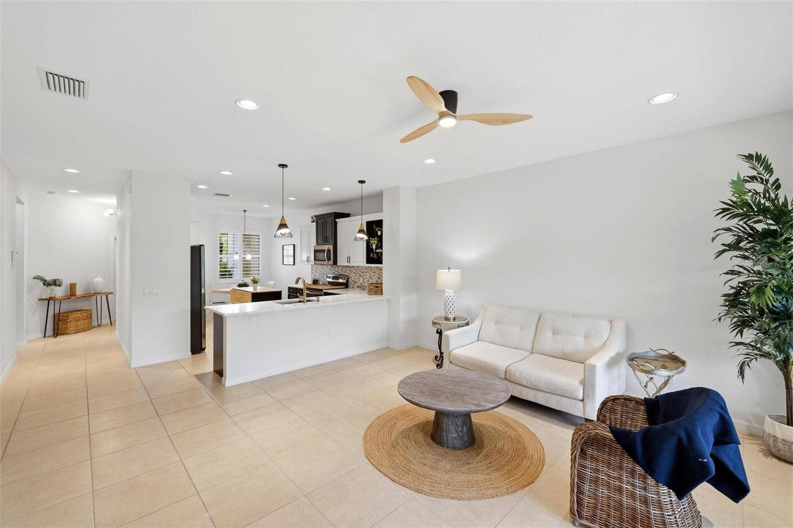 10828 LERWICK CIRCLE, Englewood, FL 34223 10828 LERWICK CIRCLE, Englewood, FL 34223