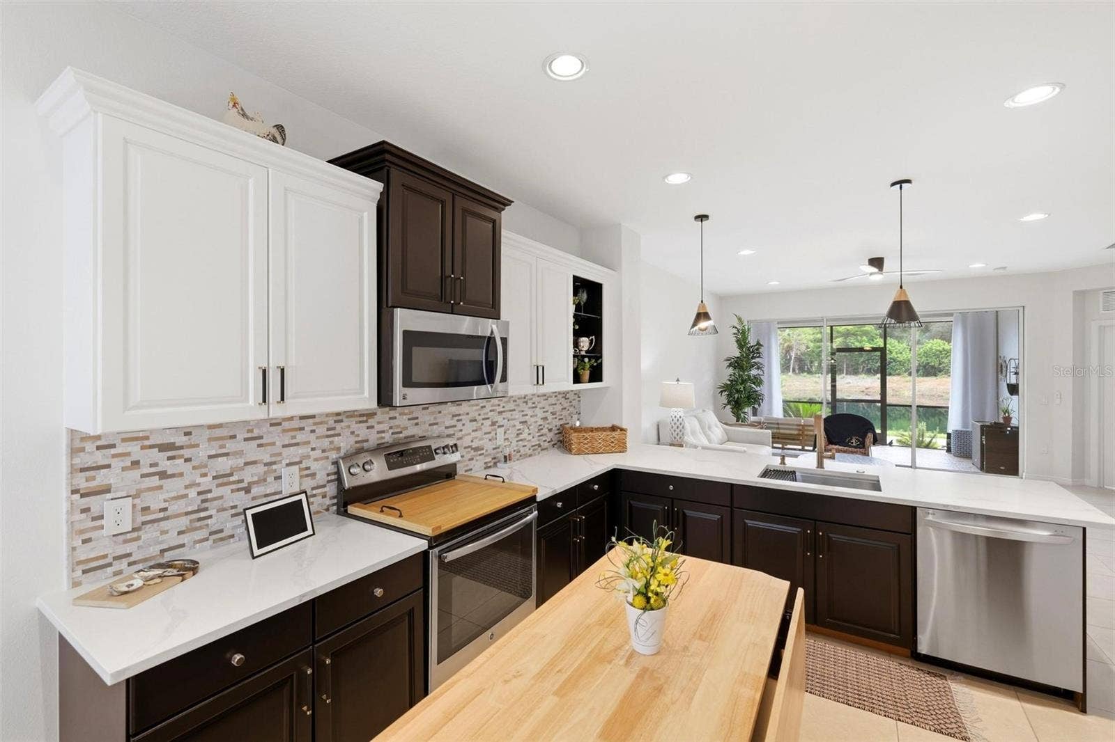 10828 LERWICK CIRCLE, Englewood, FL 34223 10828 LERWICK CIRCLE, Englewood, FL 34223