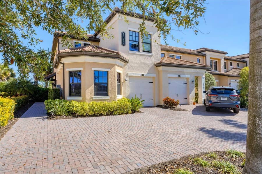 Property photo for 10063 CROOKED CREEK DRIVE, #101, Venice, FL