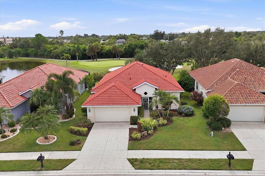 Property photo for 446 PINEWOOD LAKE DRIVE, Venice, FL