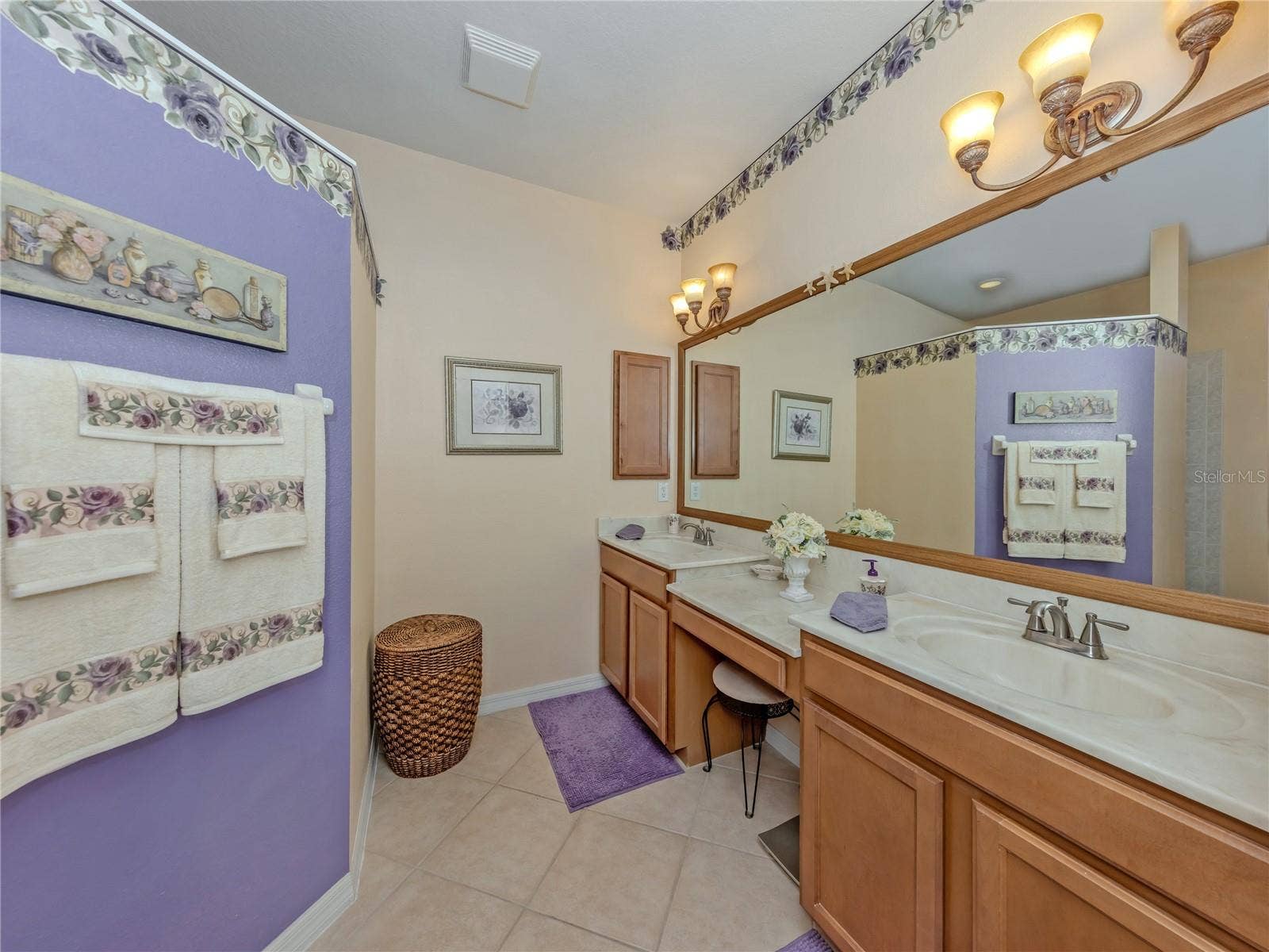 20684 CAPELLO DRIVE, Venice, FL 34292 Master Bathroom with Corian sinks & Vanity
