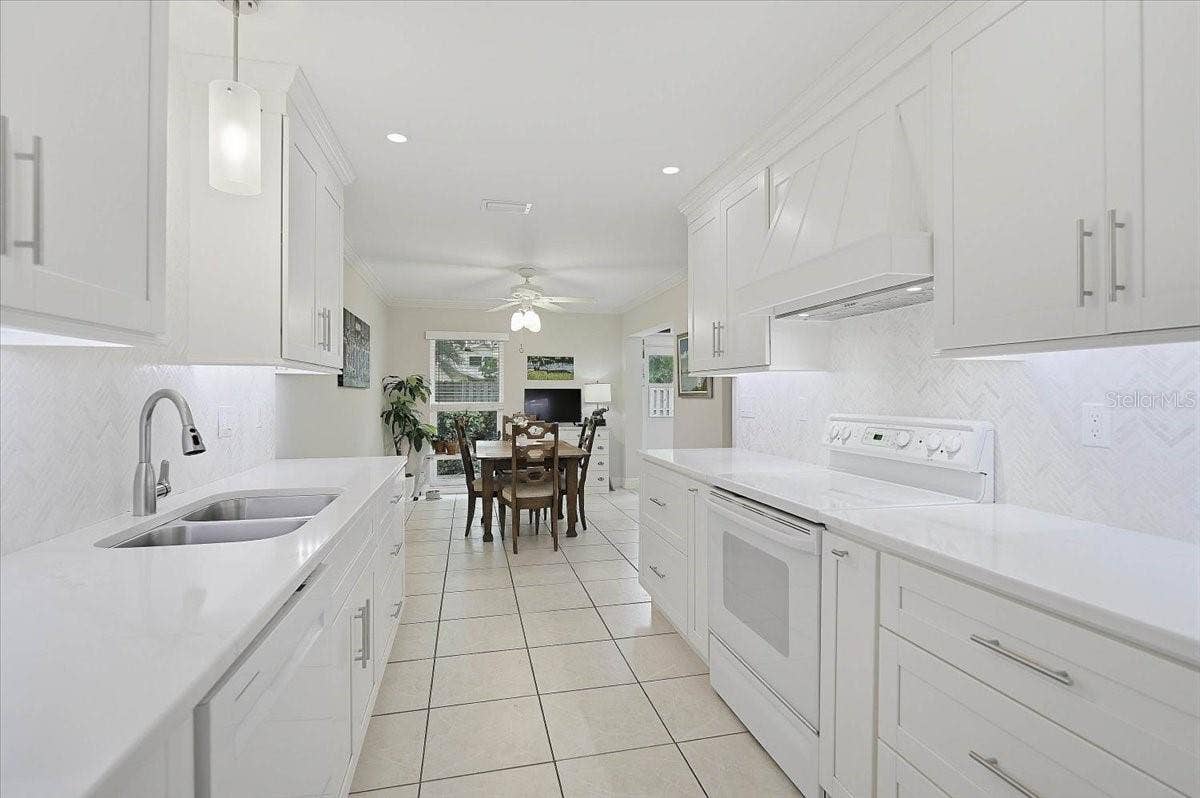 3416 WILKINSON WOODS DRIVE, #63, Sarasota, FL 34231