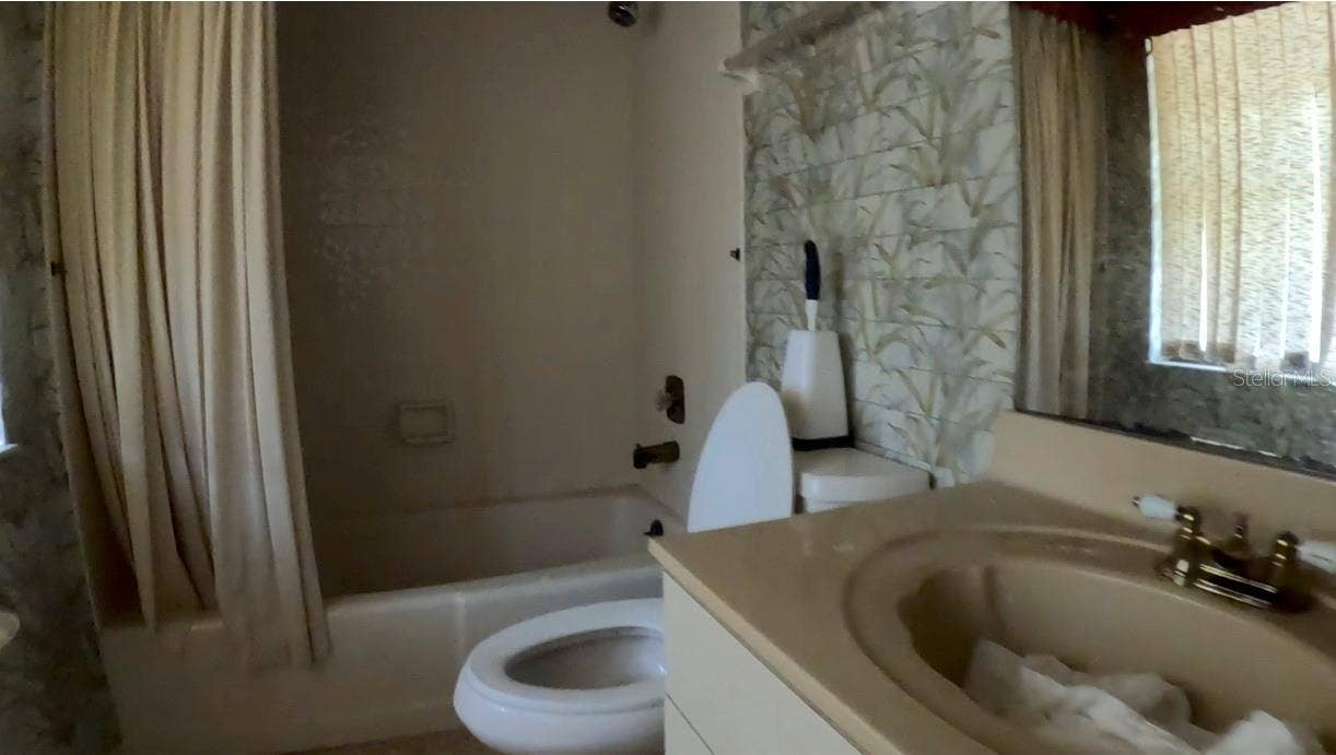 8475 MANASOTA KEY ROAD, Englewood, FL 34223 Bath 1