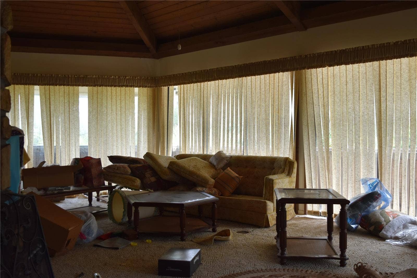 8475 MANASOTA KEY ROAD, Englewood, FL 34223 living room