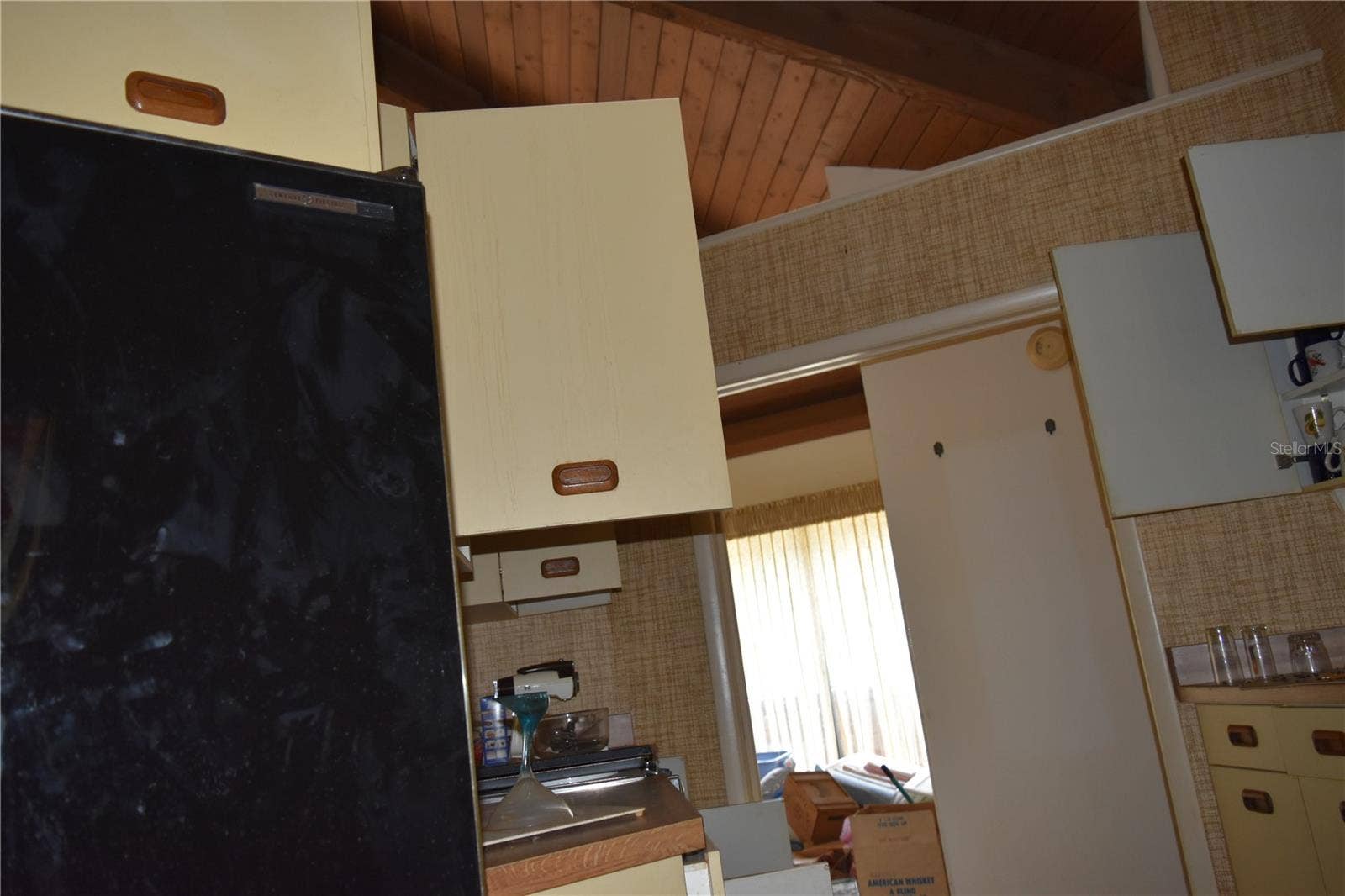 8475 MANASOTA KEY ROAD, Englewood, FL 34223 Kitchen