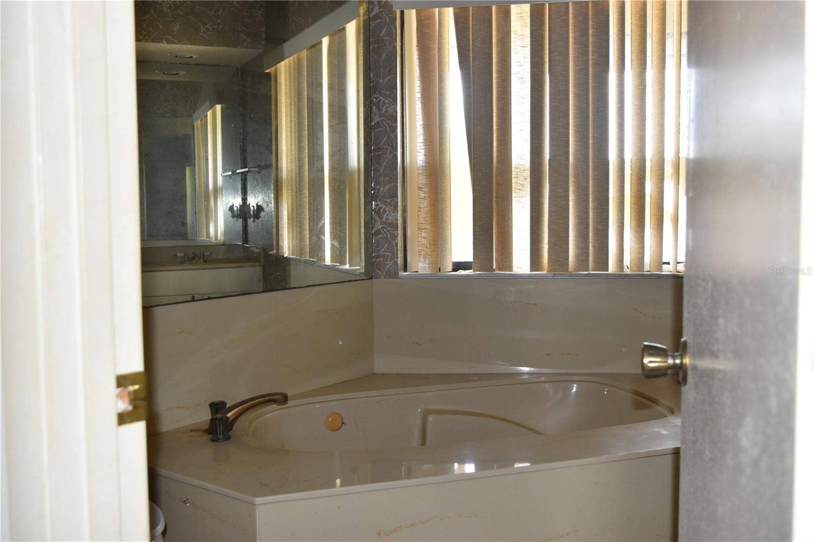 8475 MANASOTA KEY ROAD, Englewood, FL 34223 Bathroom 2
