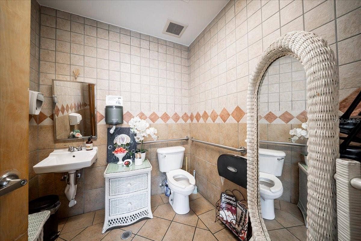 1740 E VENICE, #19, Venice, FL 34292