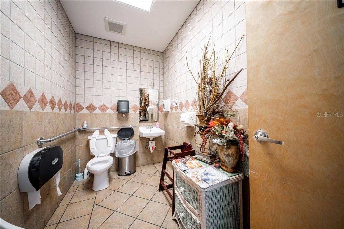 1740 E VENICE, #19, Venice, FL 34292