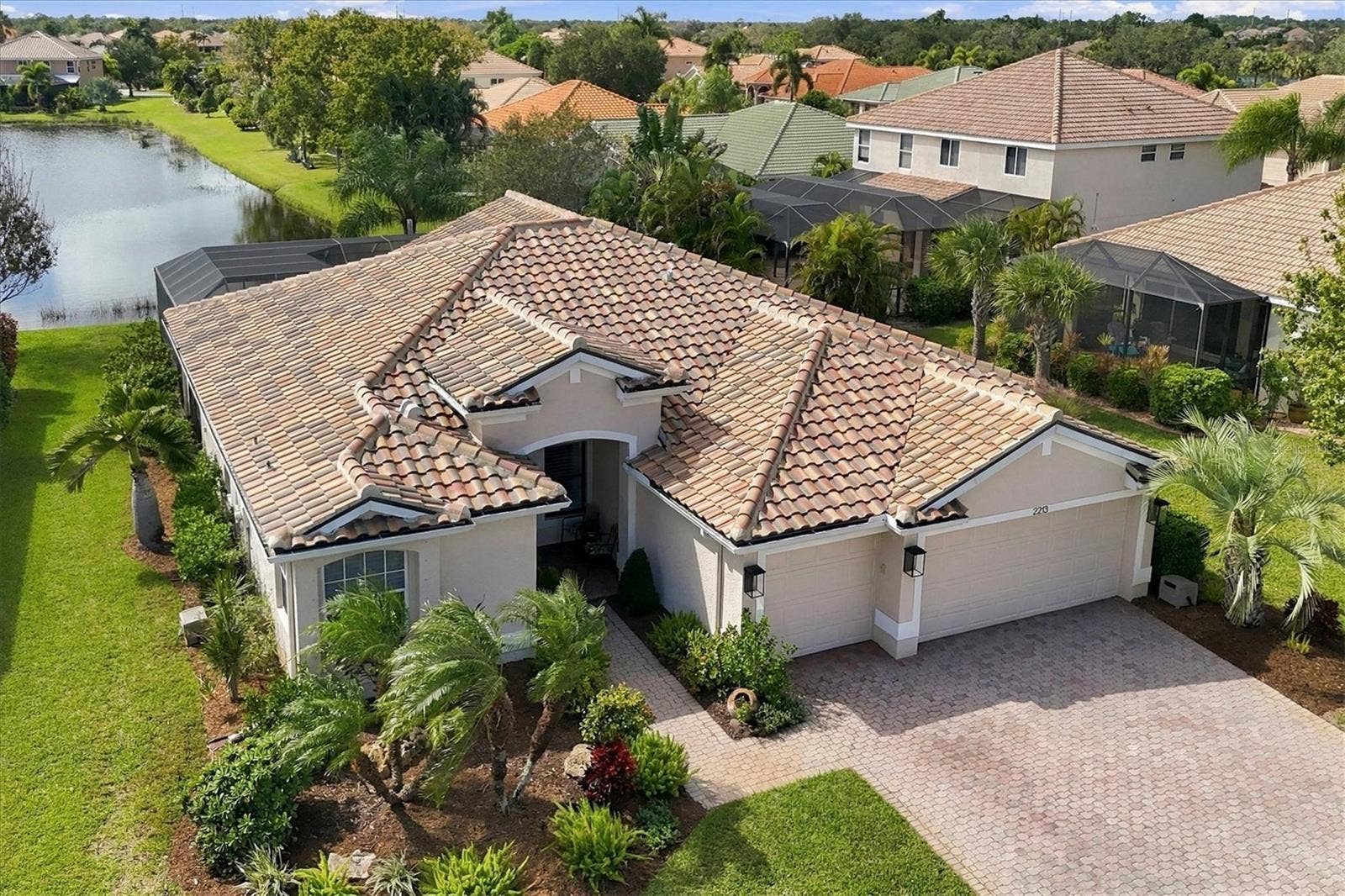 2213 MESIC HAMMOCK WAY, Venice, FL 34292 2213 MESIC HAMMOCK WAY, Venice, FL 34292
