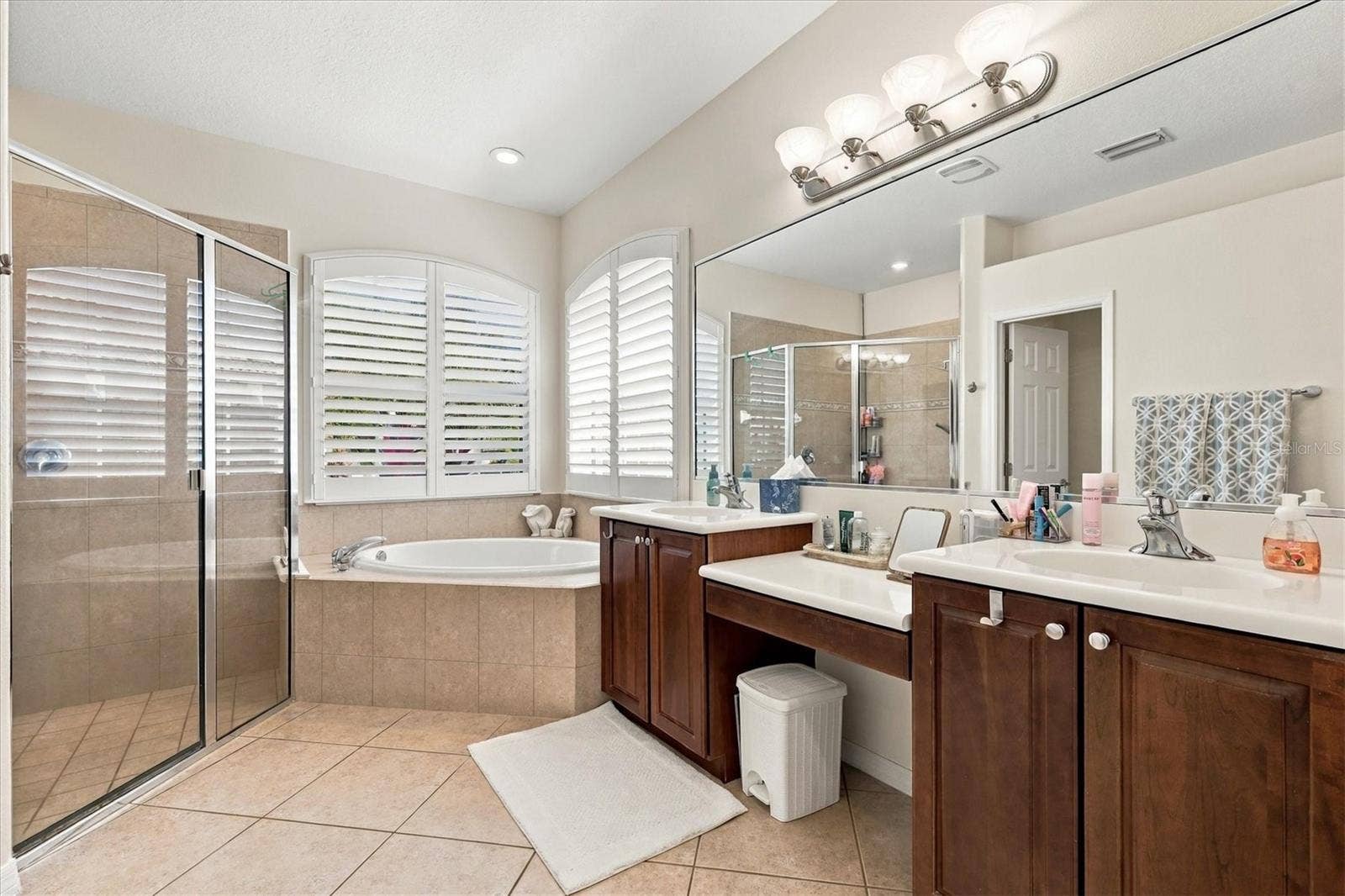 2213 MESIC HAMMOCK WAY, Venice, FL 34292 2213 MESIC HAMMOCK WAY, Venice, FL 34292