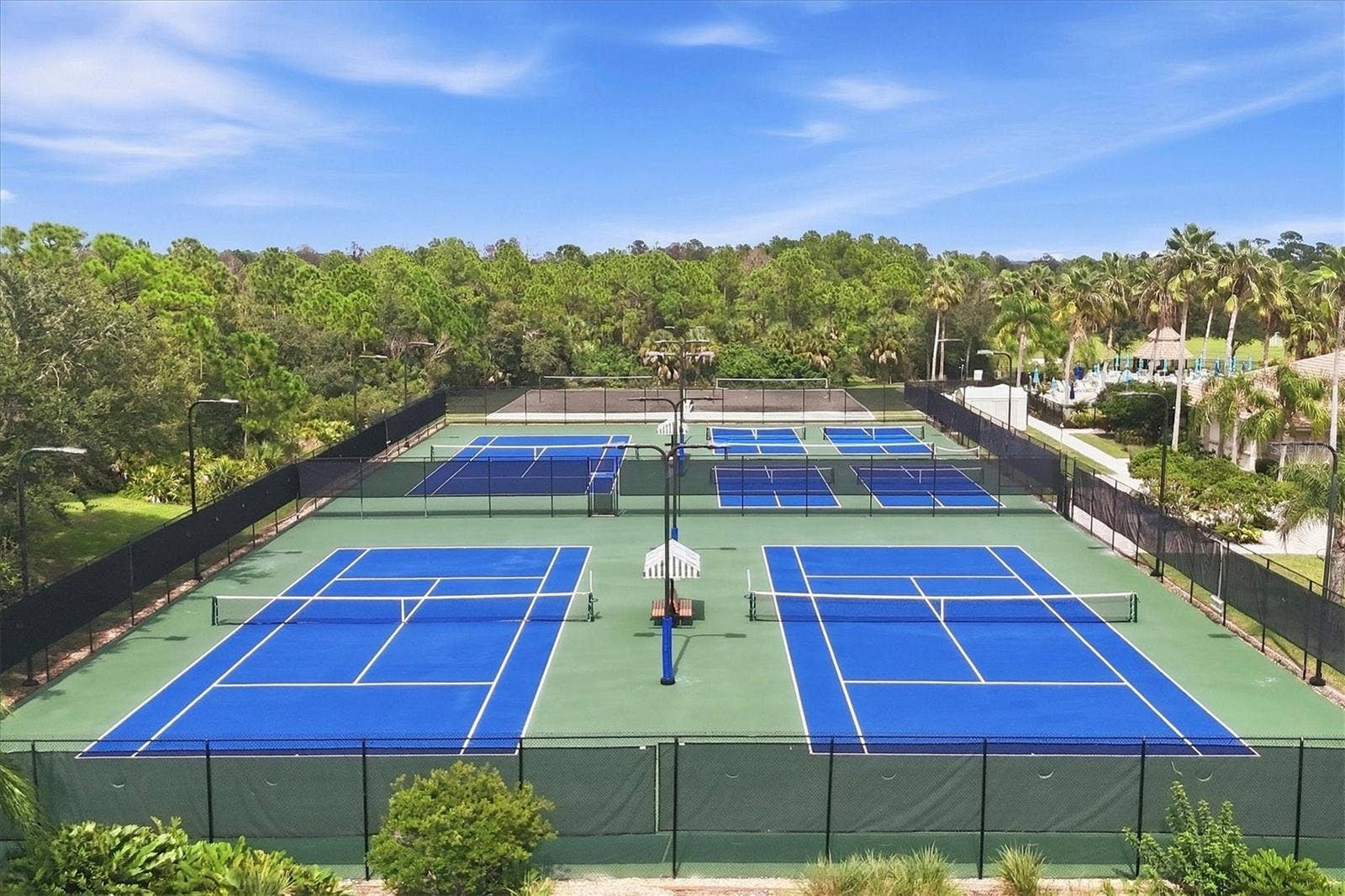 2213 MESIC HAMMOCK WAY, Venice, FL 34292 2213 MESIC HAMMOCK WAY, Venice, FL 34292