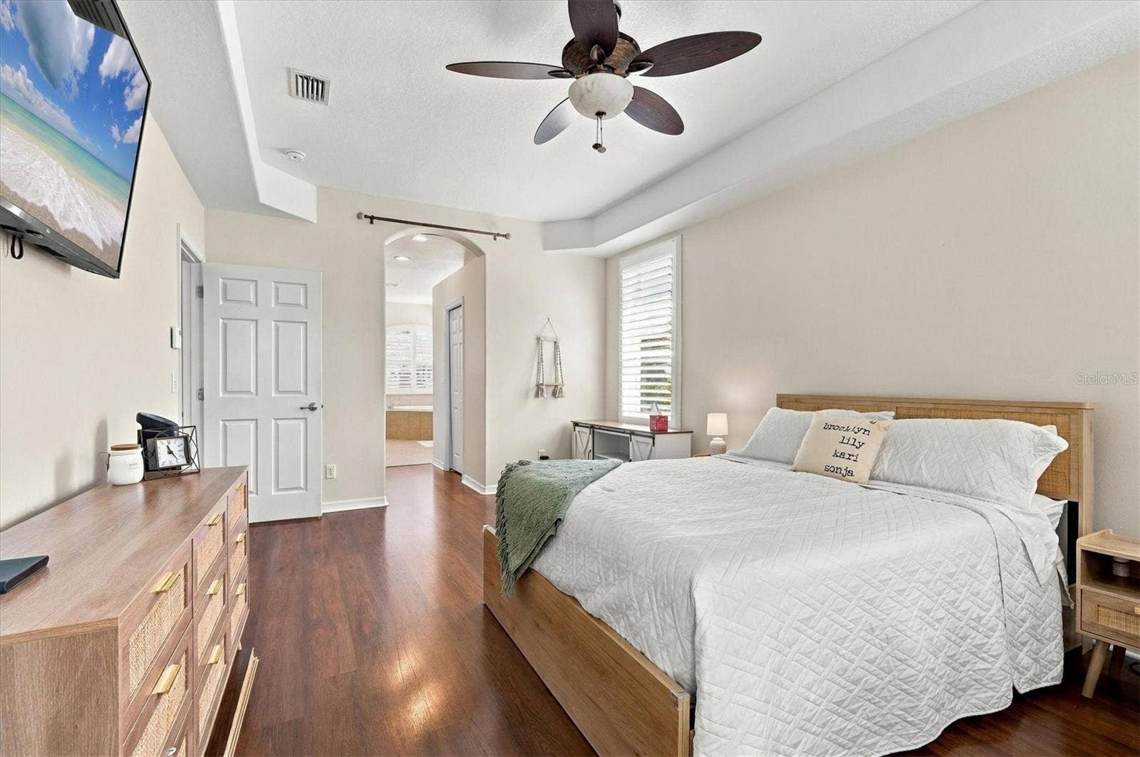 2213 MESIC HAMMOCK WAY, Venice, FL 34292 2213 MESIC HAMMOCK WAY, Venice, FL 34292