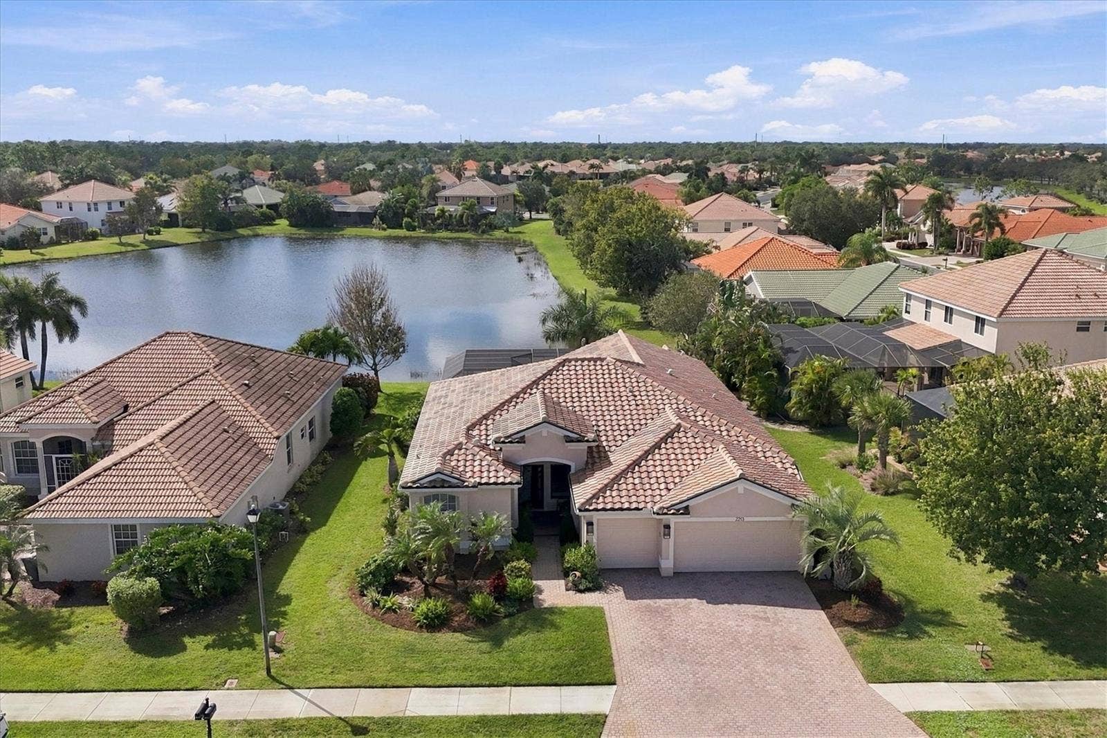 2213 MESIC HAMMOCK WAY, Venice, FL 34292 2213 MESIC HAMMOCK WAY, Venice, FL 34292