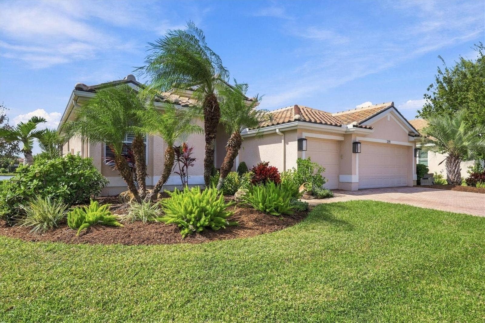 2213 MESIC HAMMOCK WAY, Venice, FL 34292 2213 MESIC HAMMOCK WAY, Venice, FL 34292