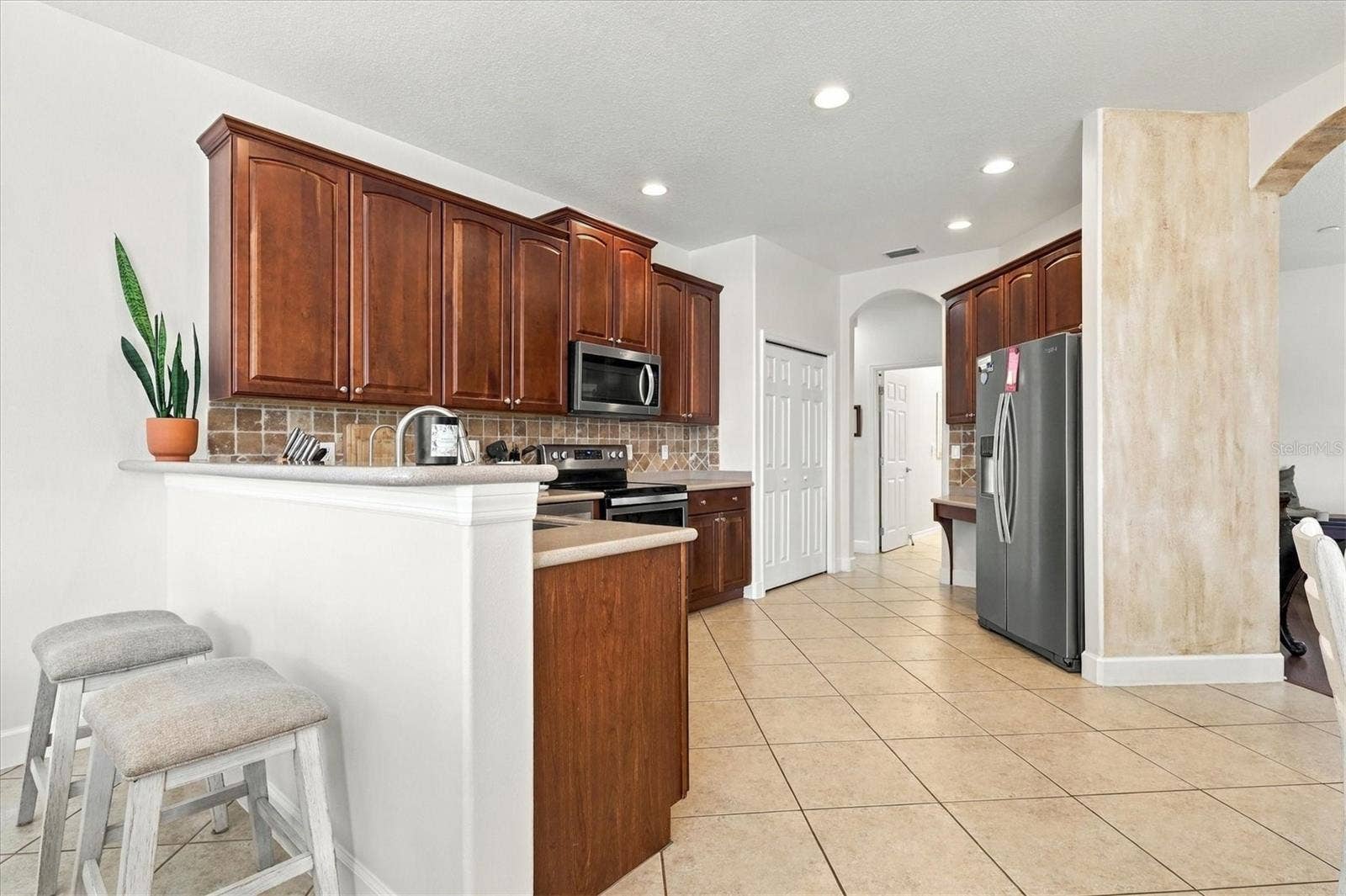 2213 MESIC HAMMOCK WAY, Venice, FL 34292 2213 MESIC HAMMOCK WAY, Venice, FL 34292