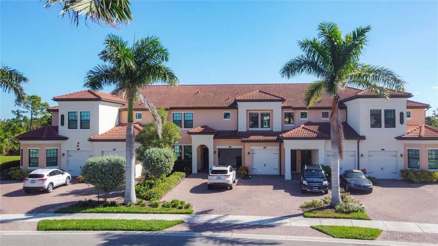 Property photo for 10059 CROOKED CREEK DRIVE, #102, Venice, FL