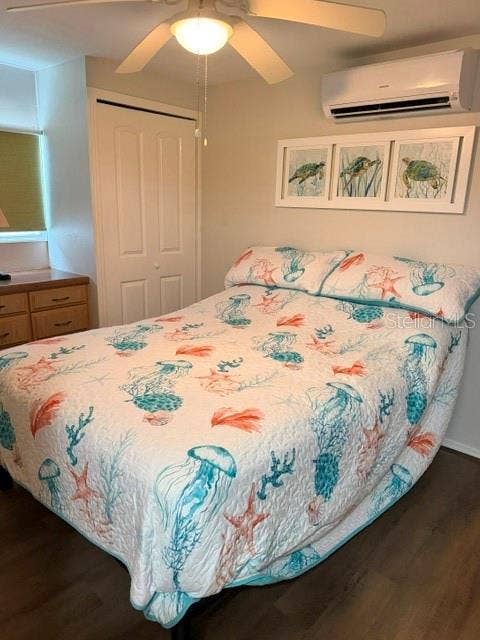 125 PARK AVENUE, Venice, FL 34292 Main Bedroom