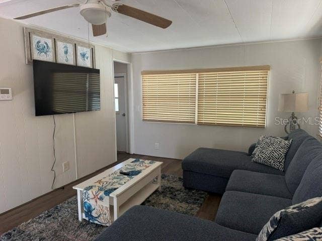 125 PARK AVENUE, Venice, FL 34292 Newer blinds