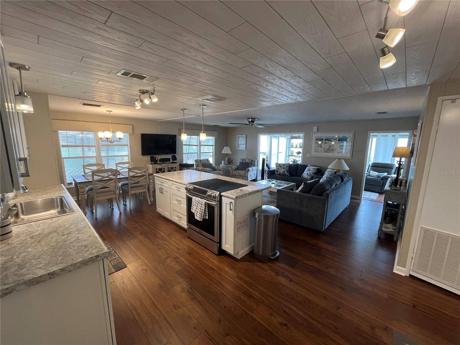 623 CERVINA DRIVE, Venice, FL 34285