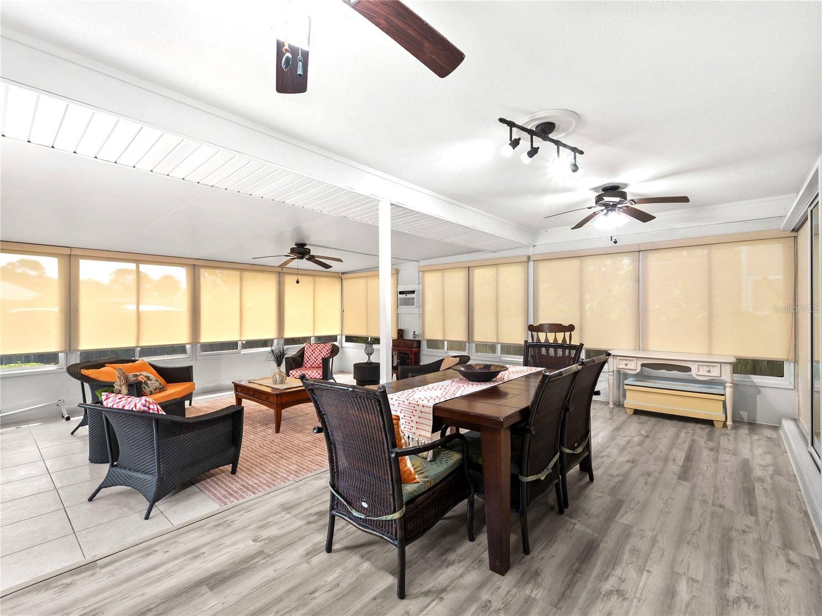 1477 HUDSON ROAD, Venice, FL 34293 HUGE sunroom