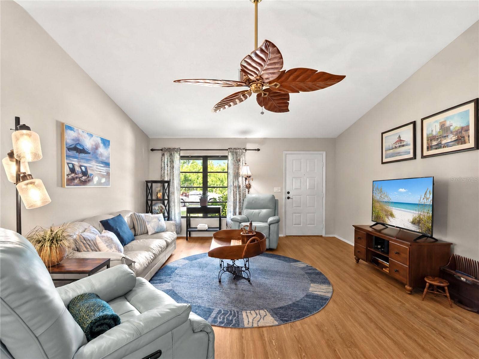 1477 HUDSON ROAD, Venice, FL 34293 Generous sized living rm