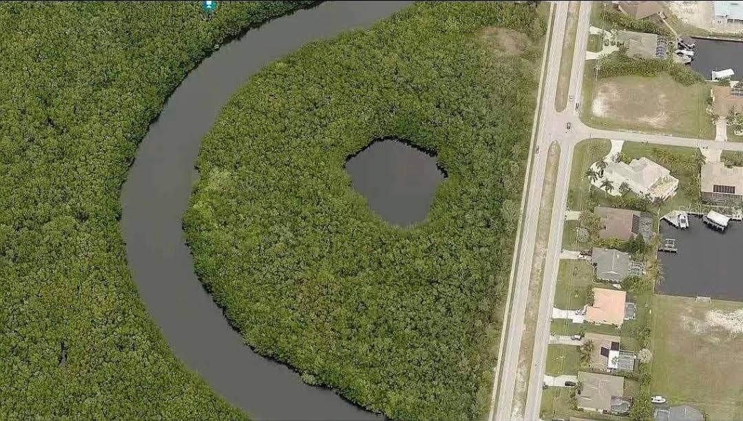 4000 SURFSIDE BLVD, Cape Coral, FL 33914 4000 SURFSIDE BLVD, Cape Coral, FL 33914