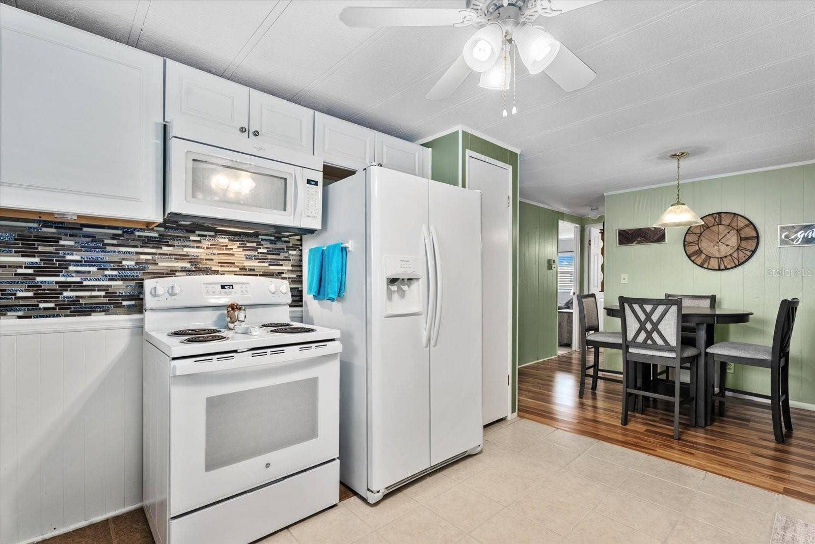 560 FAIRMOUNT DRIVE, North Port, FL 34287 560 FAIRMOUNT DRIVE, North Port, FL 34287
