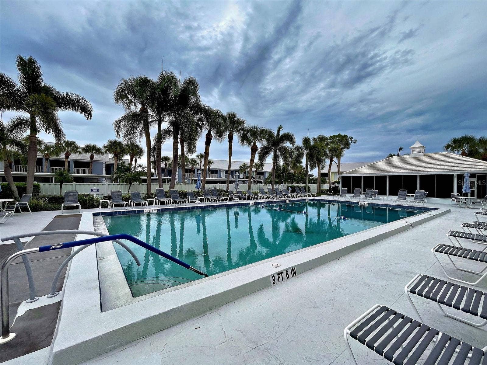 435 CERROMAR LANE, #329, Venice, FL 34293
