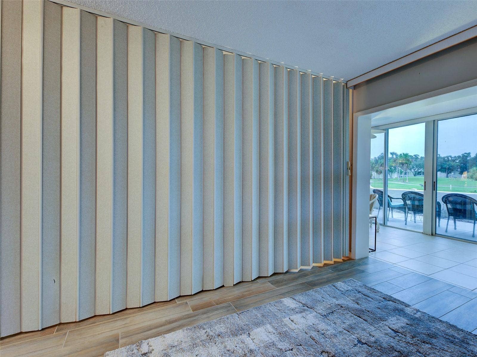 Wall extended looking toward the lanai