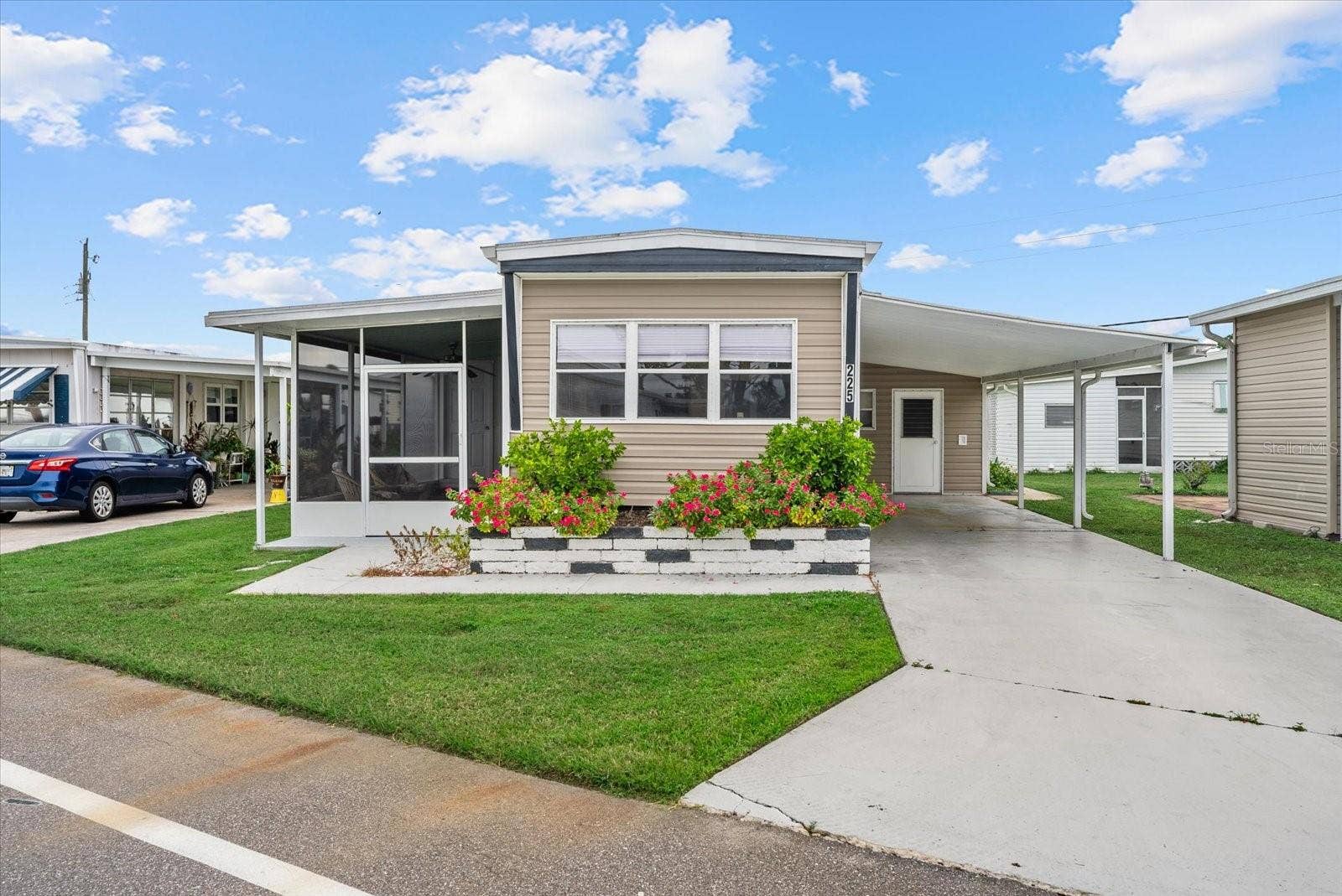 225 BLACKBURN BOULEVARD, North Port, FL 34287