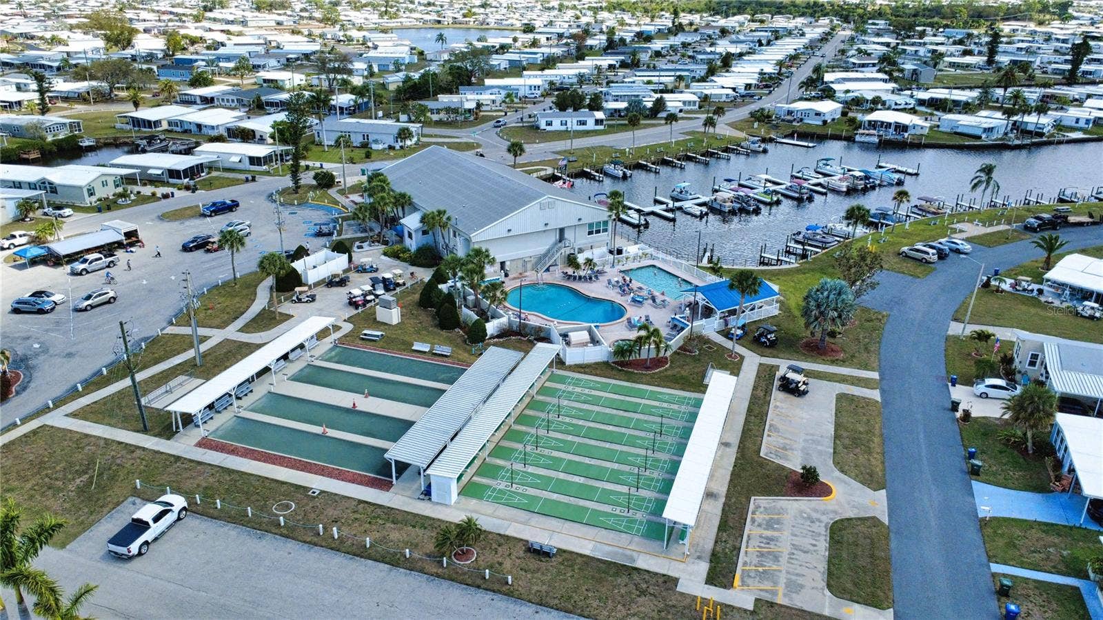 225 BLACKBURN BOULEVARD, North Port, FL 34287
