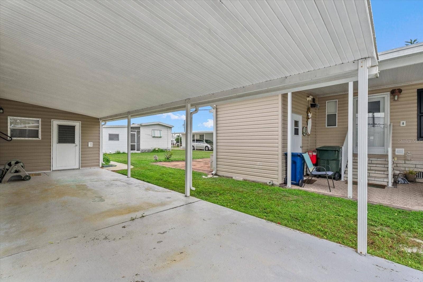 225 BLACKBURN BOULEVARD, North Port, FL 34287
