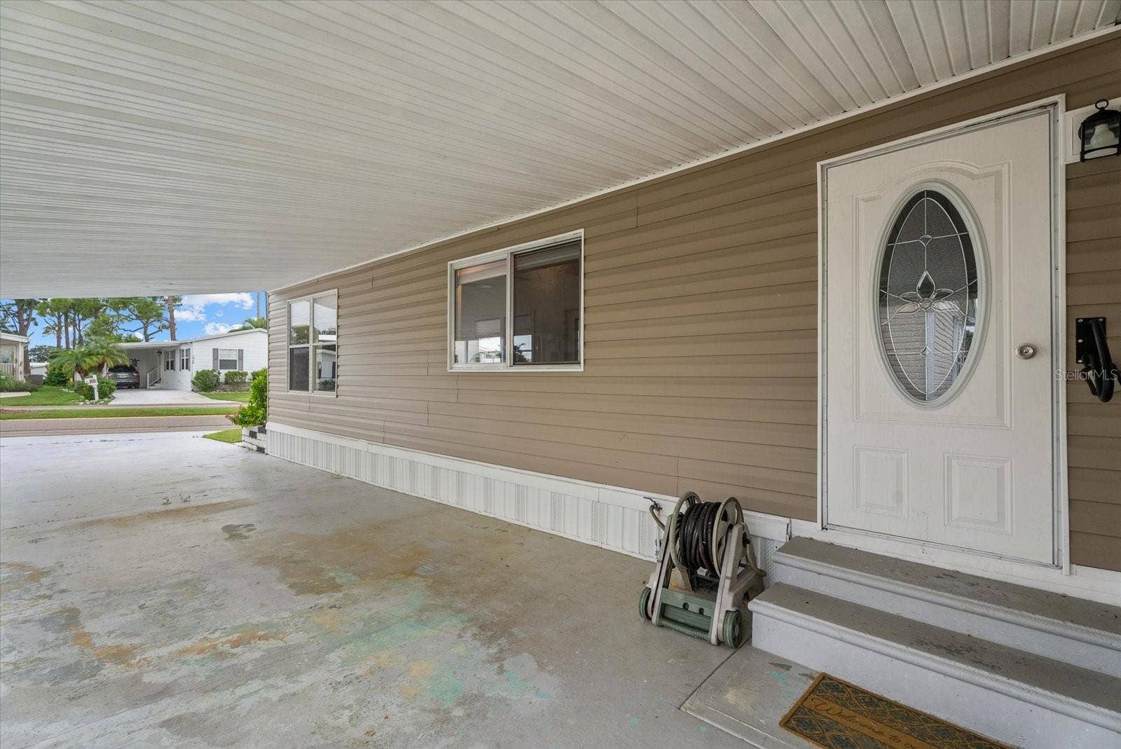 225 BLACKBURN BOULEVARD, North Port, FL 34287