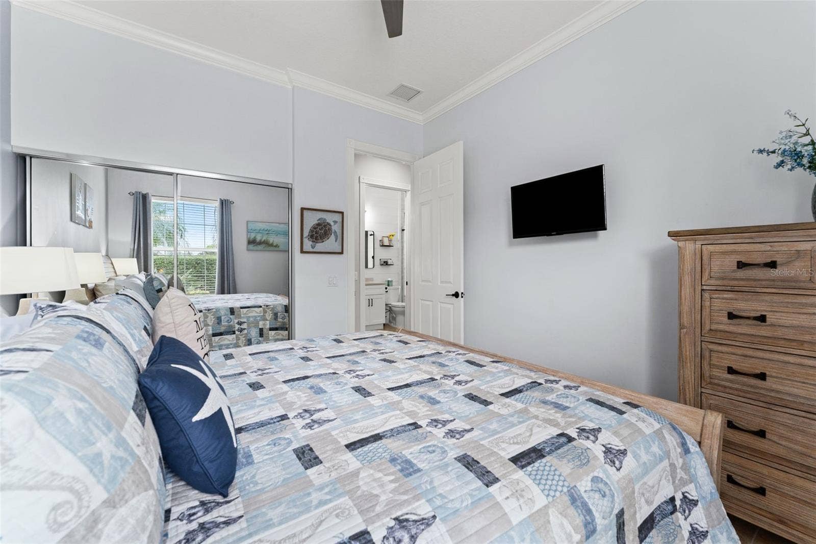 13150 GUYANA STREET, Venice, FL 34293 Neutral tones throughout