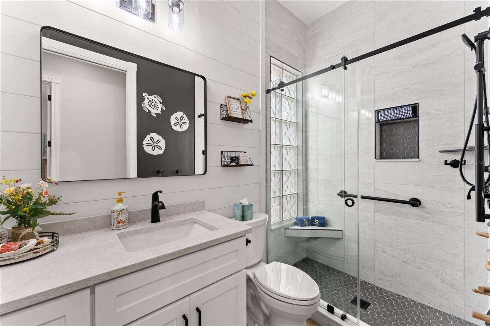 13150 GUYANA STREET, Venice, FL 34293 Guest bathroom