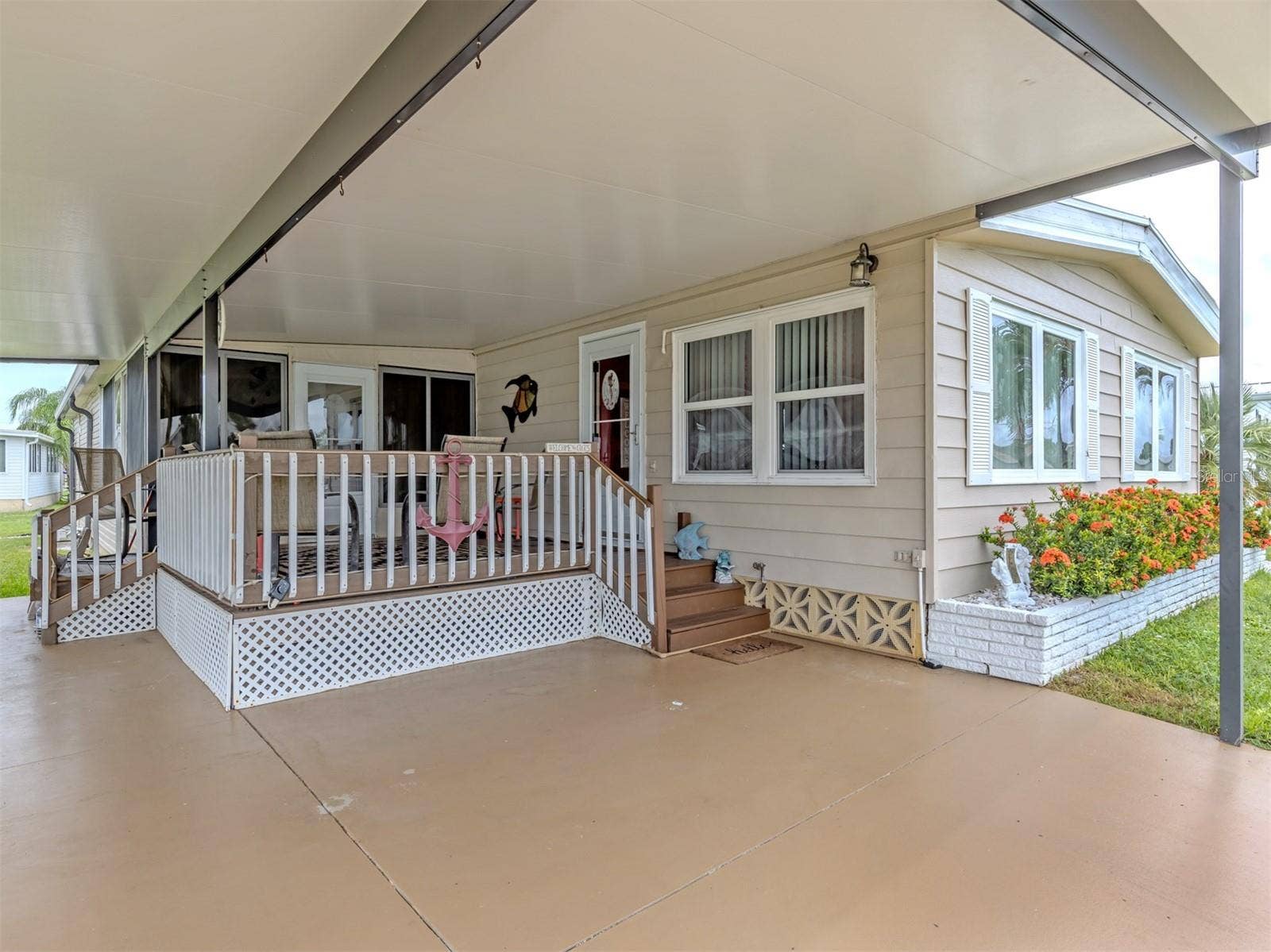 196 PALM HARBOR DRIVE, North Port, FL 34287 196 PALM HARBOR DRIVE, North Port, FL 34287